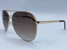 Quay Sunglasses Vivienne gold metal frame with brown lens